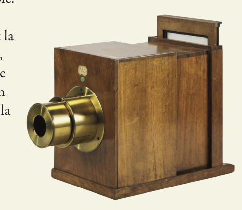 One of the first daguerreotype cameras. Musée des Arts et Métiers,