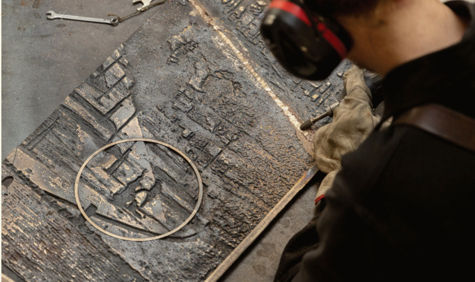 By marking the exact spot with a bronze plaque, we want to create a Point Zero* of human presence in the history of photography.